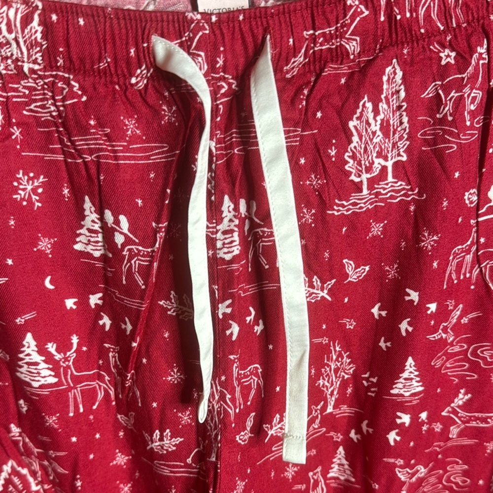 NIP Victoria’s Secret Red Winter Reindeer  Jogger Pajama Pants Size XL - Picture 5 of 9